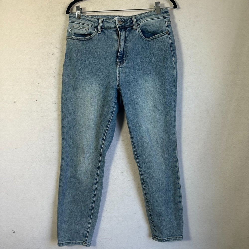 Judy Blue Women's Jeans Size 30‎ slim fit crop Style JB88225 Light Wash 30 x 26